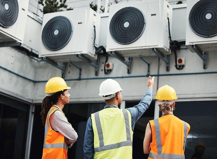 How professionals can help in commercial air conditioning installation?
